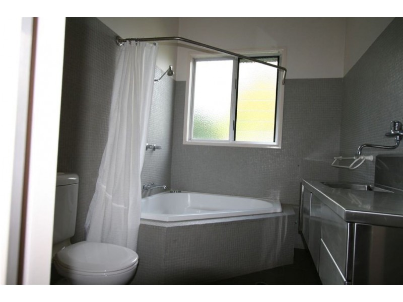 20 Frances Street, Victoria Point QLD 4165