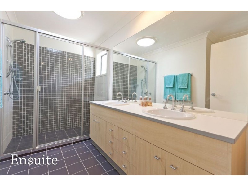 15 Barwin Street, Wakerley QLD 4154