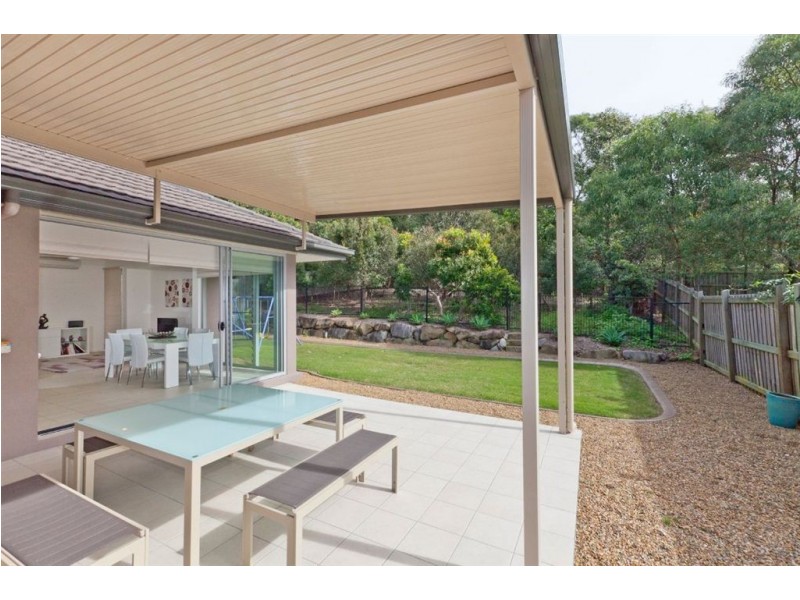 15 Barwin Street, Wakerley QLD 4154