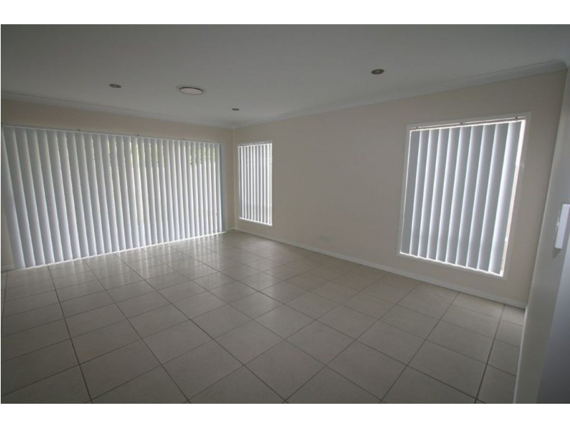 92 Worthing Street, Wynnum QLD 4178