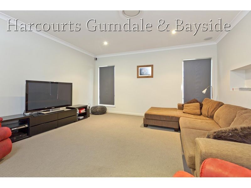 30 Red Gum Crescent, Wakerley QLD 4154