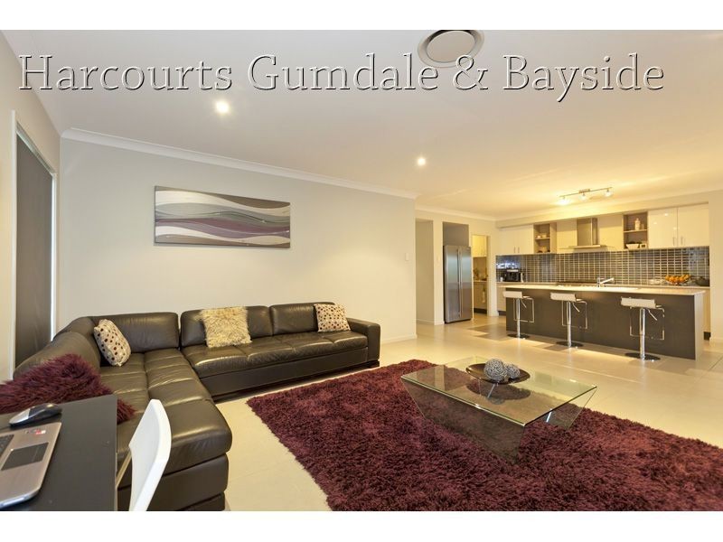 30 Red Gum Crescent, Wakerley QLD 4154