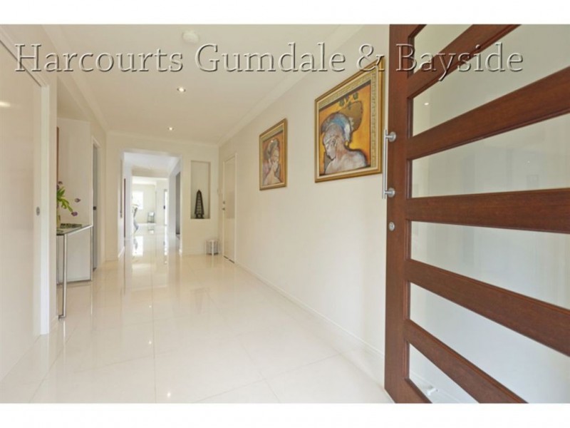 37 Stanbrough Road, Gumdale QLD 4154