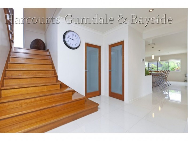 37 Stanbrough Road, Gumdale QLD 4154