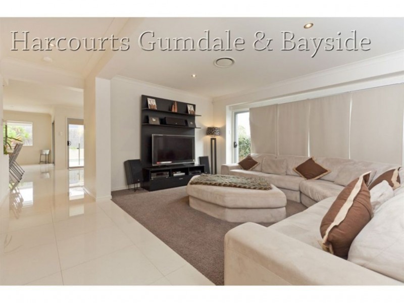 37 Stanbrough Road, Gumdale QLD 4154