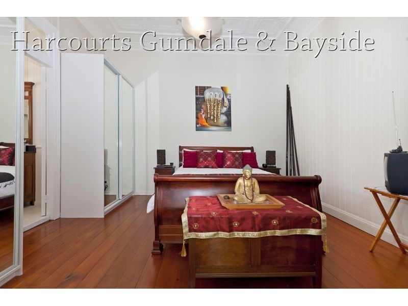 75 Randall Road, Wynnum West QLD 4178