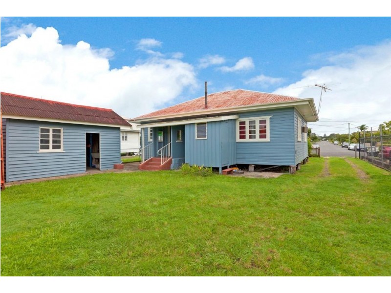 80 Andrew Street, Wynnum QLD 4178