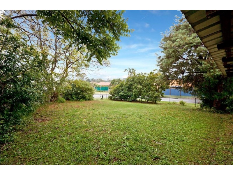 28 Radford Road, Manly West QLD 4179