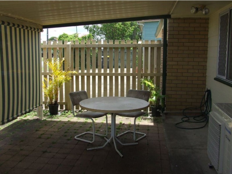 2/43 Drayton Terrace, Wynnum QLD 4178