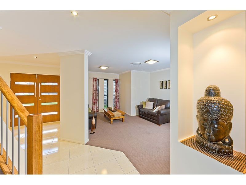 10 Wilson Place, Gumdale QLD 4154