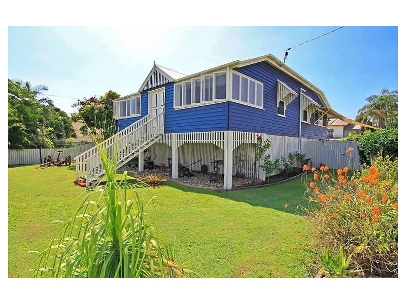 42 Emsworth Street, Wynnum QLD 4178