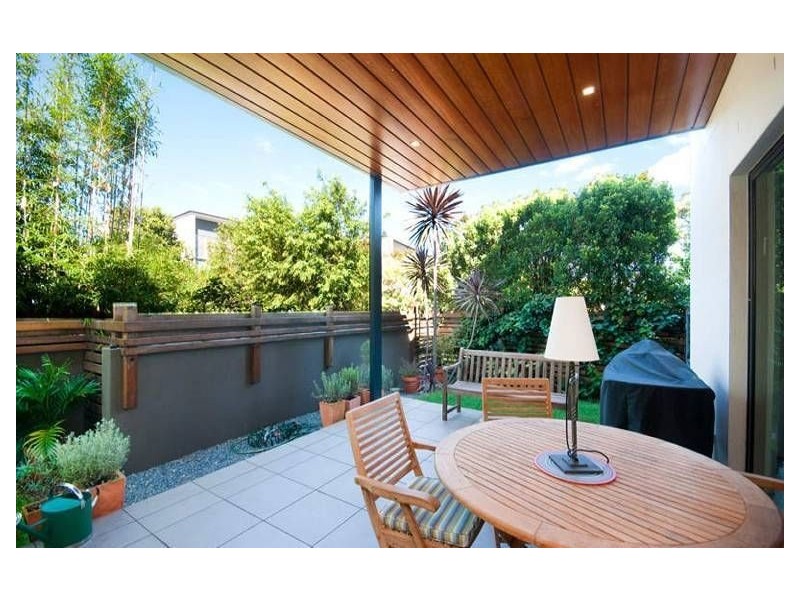 9 Tide Lane, Bulimba QLD 4171