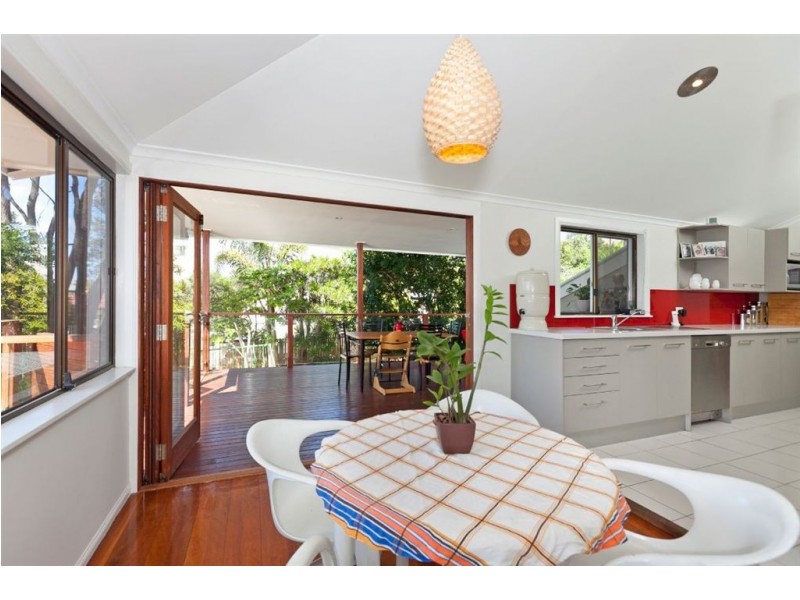 40 Southwick Street, Wynnum QLD 4178