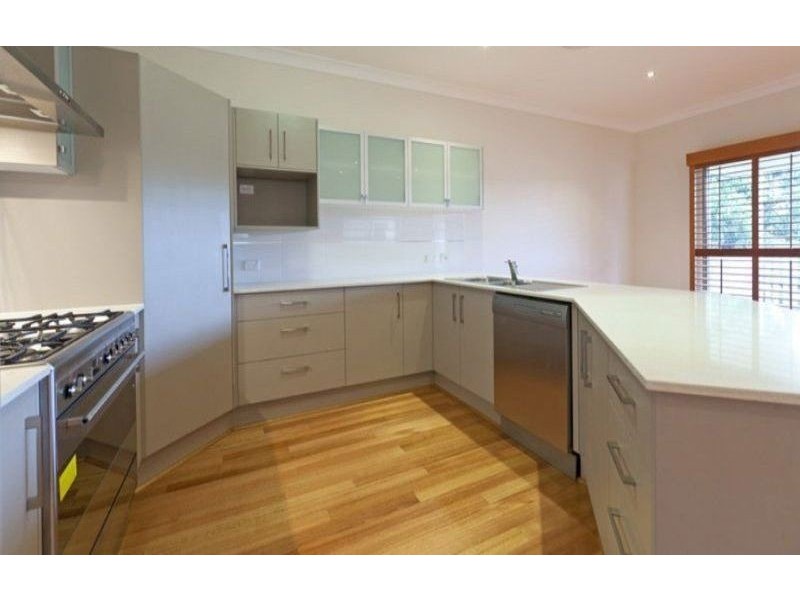 29 Davidson Street, Wynnum QLD 4178