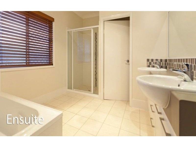 29 Davidson Street, Wynnum QLD 4178