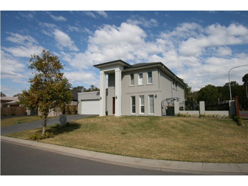 1 Feathertail Place, Gumdale QLD 4154