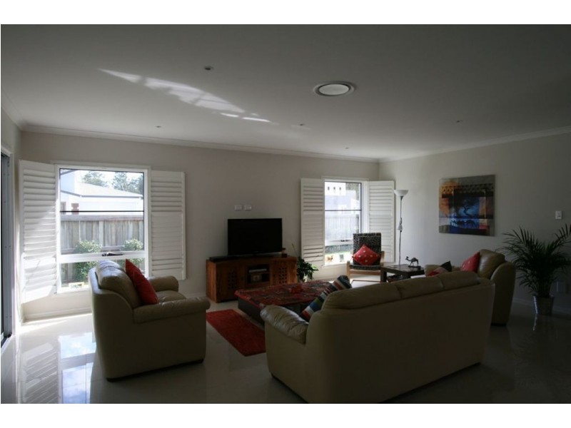 1 Feathertail Place, Gumdale QLD 4154