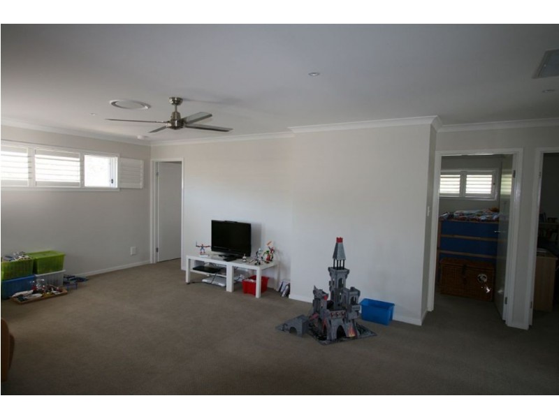 1 Feathertail Place, Gumdale QLD 4154