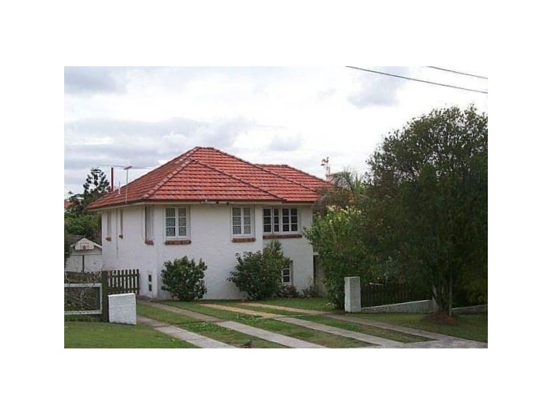 61 Burn Street, Camp Hill QLD 4152