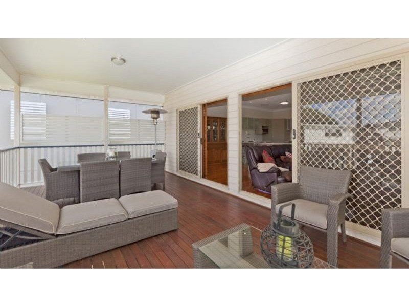 44 Waterview Avenue, Wynnum QLD 4178