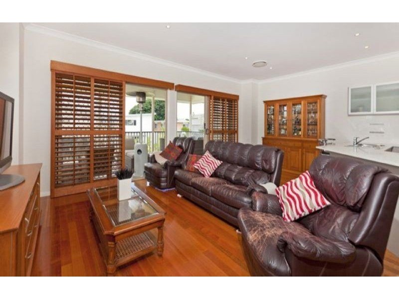 44 Waterview Avenue, Wynnum QLD 4178