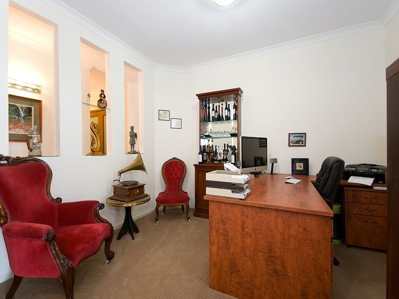 27 Red Gum Crescent, Wakerley QLD 4154