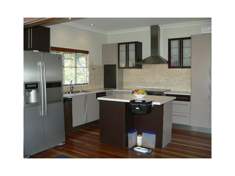 20 Parkview Avenue, Wynnum QLD 4178