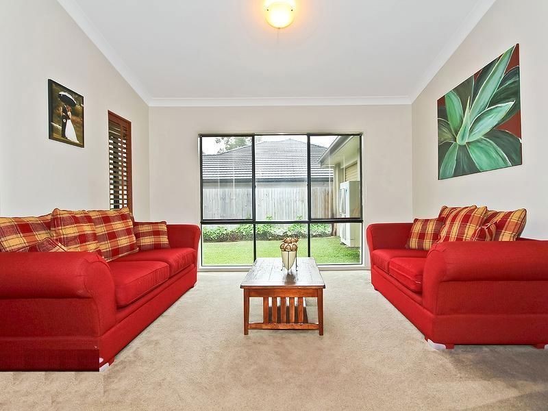 64 Brokenwood Circuit, Tingalpa QLD 4173