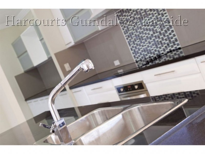 4 Habitat Drive, Wakerley QLD 4154