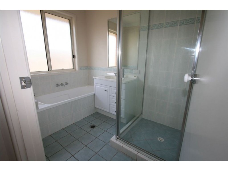 19 Dewhurst Crescent, Raceview QLD 4305