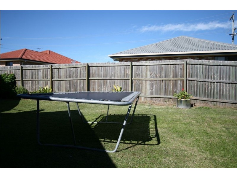 19 Dewhurst Crescent, Raceview QLD 4305