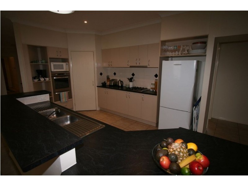 39 Ivy Crescent, Wakerley QLD 4154