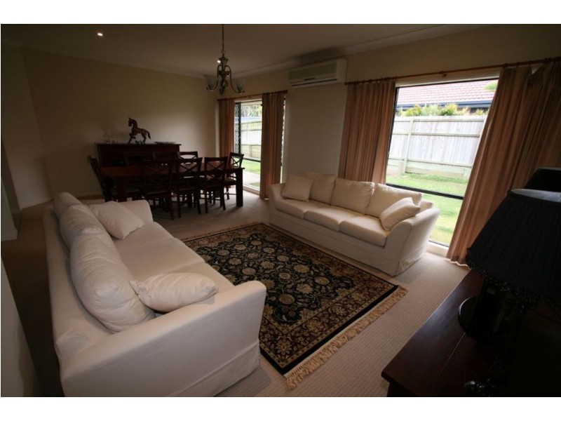 39 Ivy Crescent, Wakerley QLD 4154