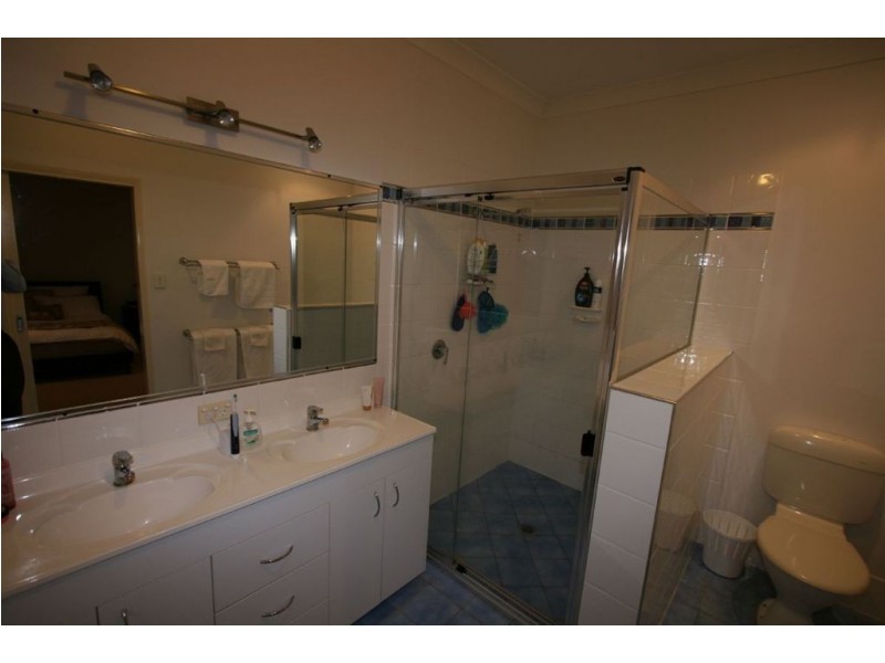 39 Ivy Crescent, Wakerley QLD 4154