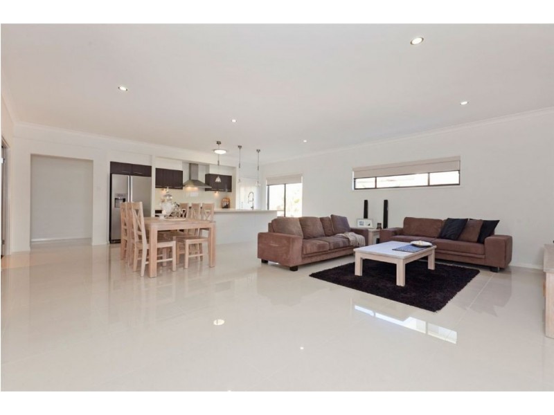 54 Habitat Drive, Wakerley QLD 4154