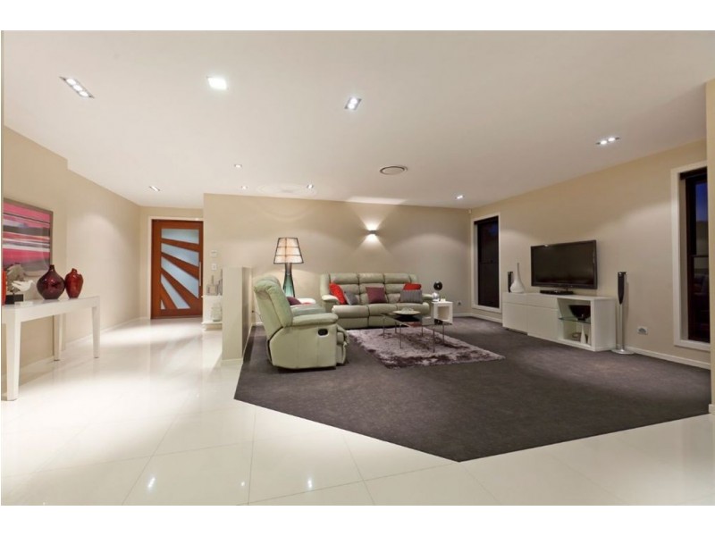 13 Feathertail Place, Gumdale QLD 4154