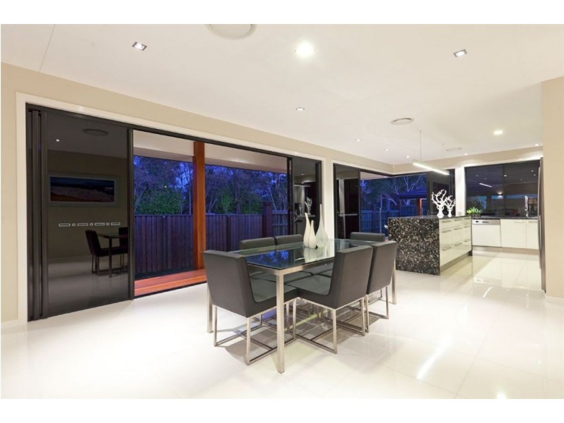 13 Feathertail Place, Gumdale QLD 4154