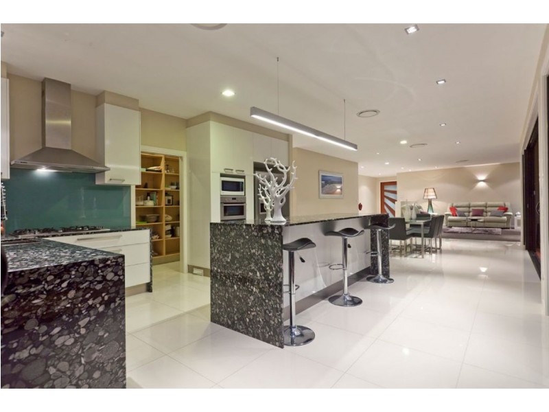 13 Feathertail Place, Gumdale QLD 4154