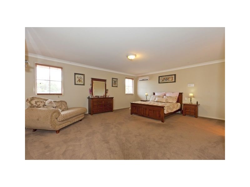 10 Balgowlah Street, Wakerley QLD 4154