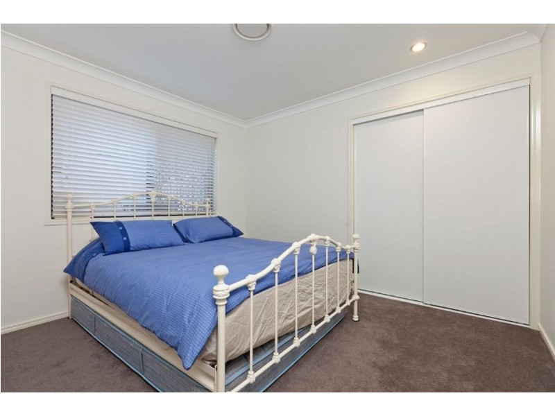 16 Bailey Street, Wakerley QLD 4154