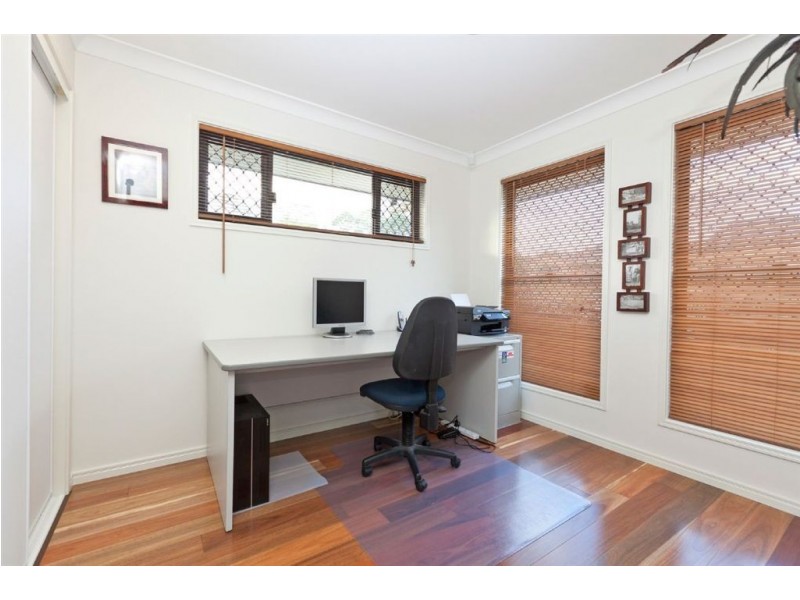 16 Bailey Street, Wakerley QLD 4154