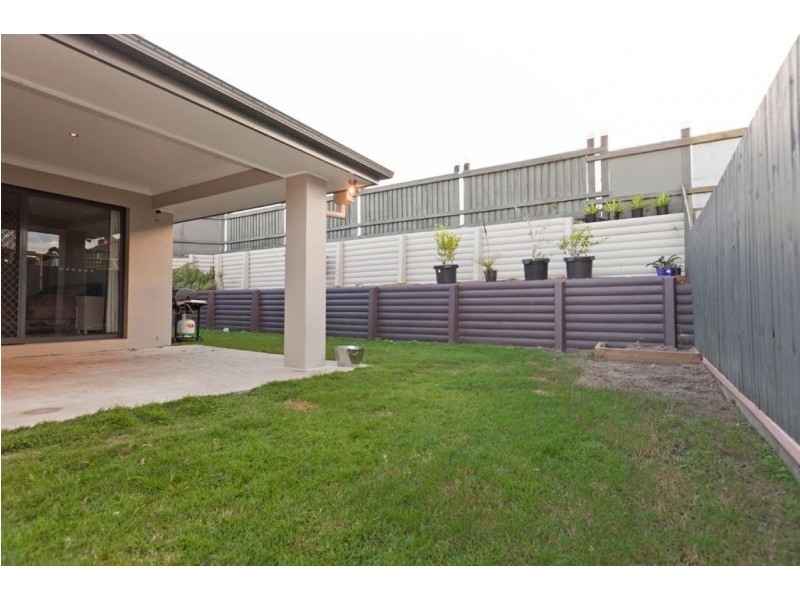 16 Bailey Street, Wakerley QLD 4154