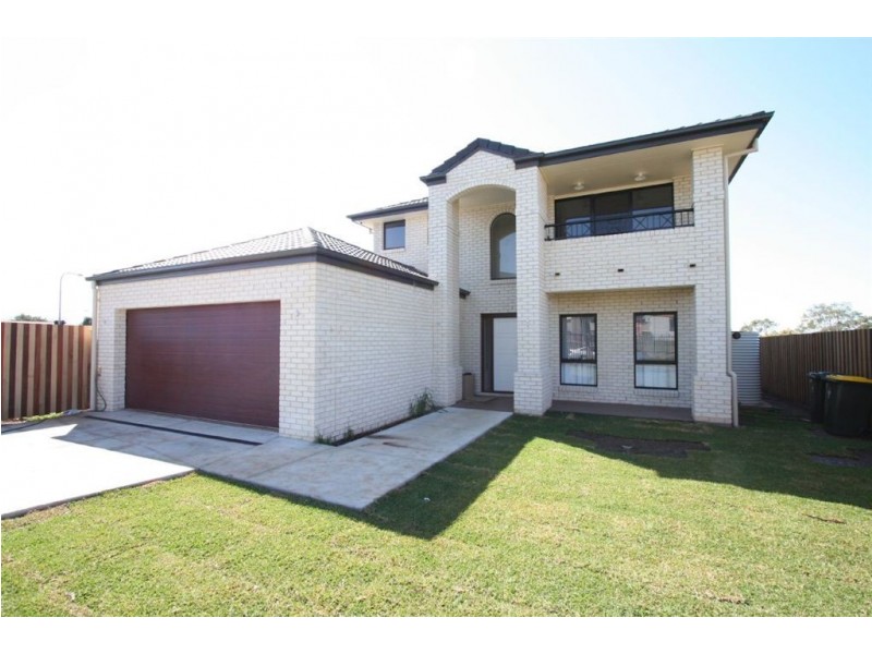 11 Nile Close, Wakerley QLD 4154