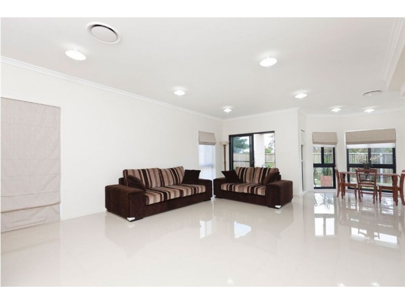 11 Nile Close, Wakerley QLD 4154