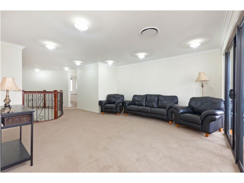 11 Nile Close, Wakerley QLD 4154