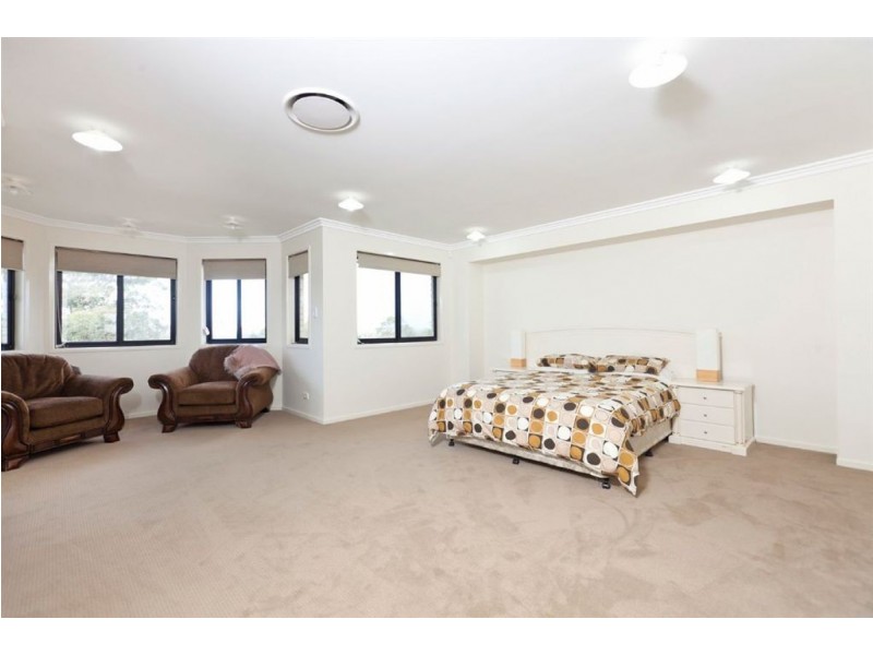 11 Nile Close, Wakerley QLD 4154