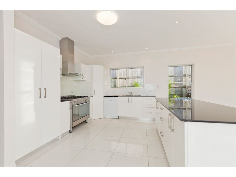 8 Wilson Place, Gumdale QLD 4154