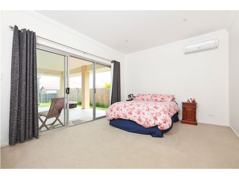 8 Wilson Place, Gumdale QLD 4154