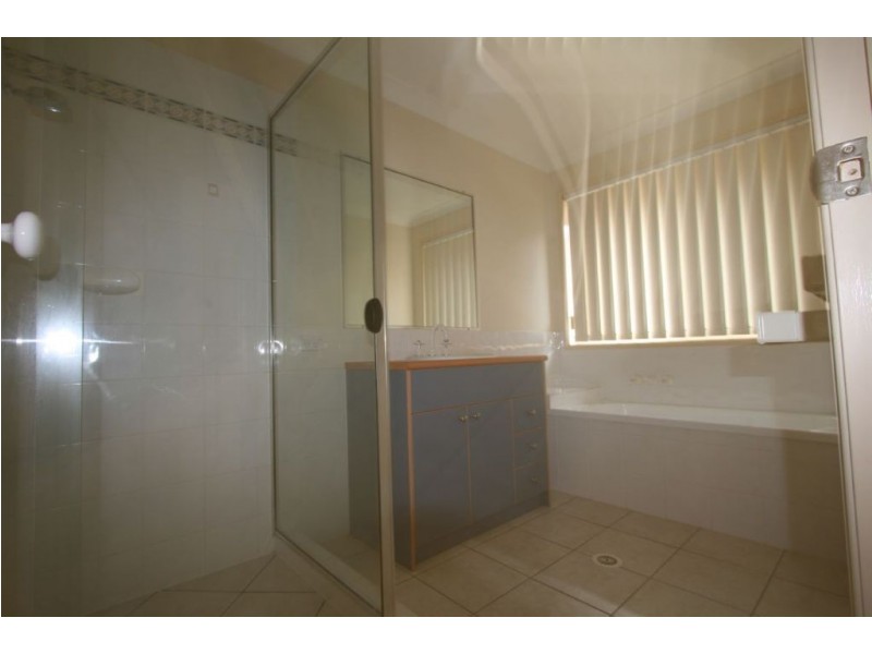 9 Eggleton Place, Wakerley QLD 4154