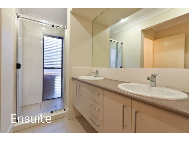 9 Chipping Close, Wakerley QLD 4154